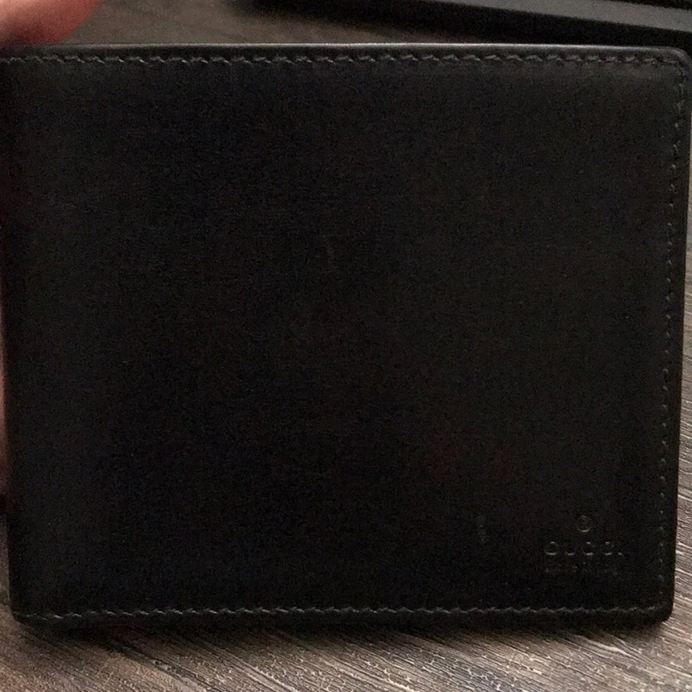 gucci men’s wallet
